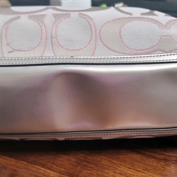 Authentic Coach Purse - Picture 4 of 6